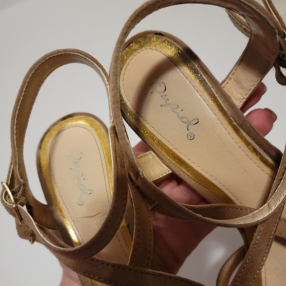 Strappy Platform High Heels - Picture 5 of 7